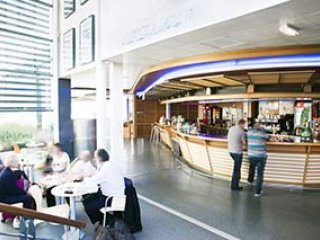 Réaménagement des boutiques et bars de l'aéroport Réaménagement des boutiques et bars de l'aéroport