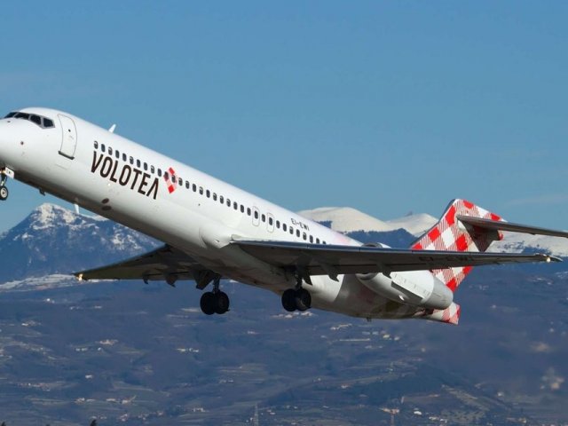 Volotea annonce l'ouverture d'une ligne Pau-Nice. Décollage le 7 Avril 2017 Volotea annonce l'ouverture d'une ligne Pau-Nice. Décollage le 7 Avril 2017